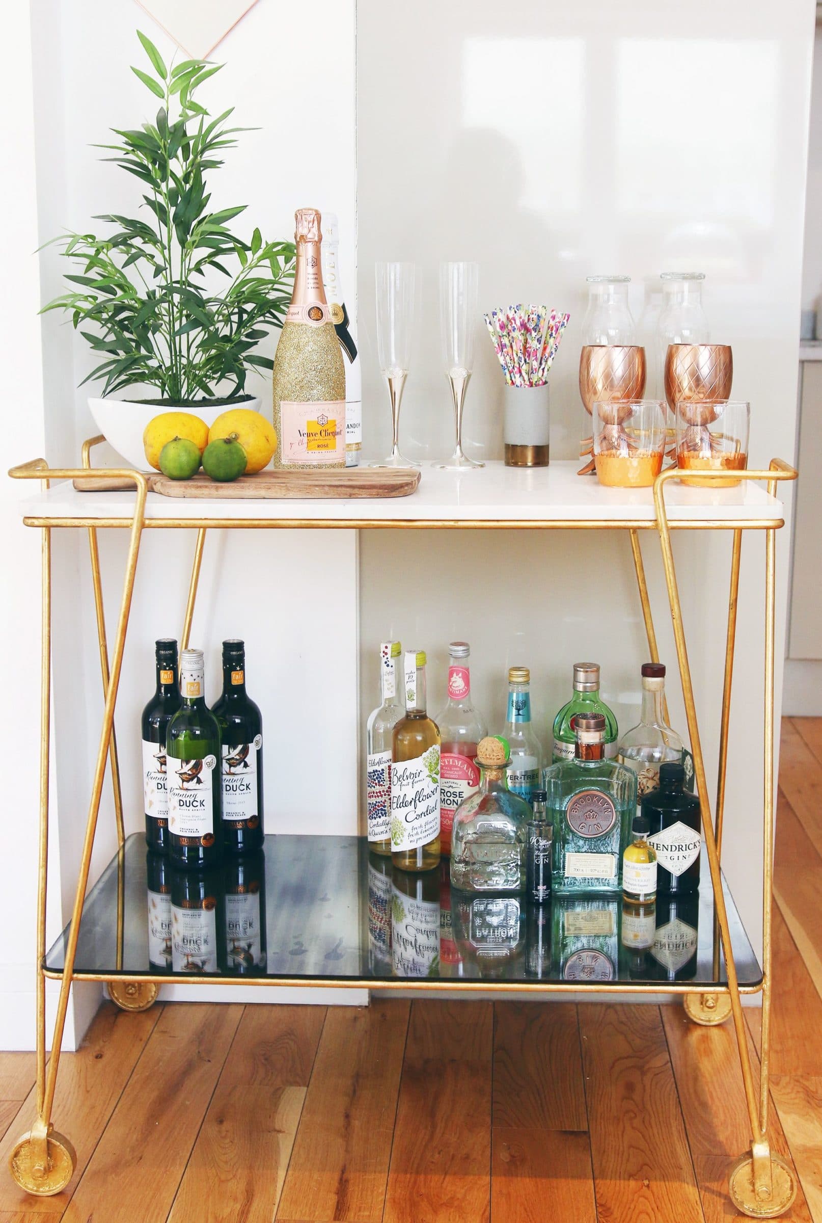 DIY cocktail bar at home