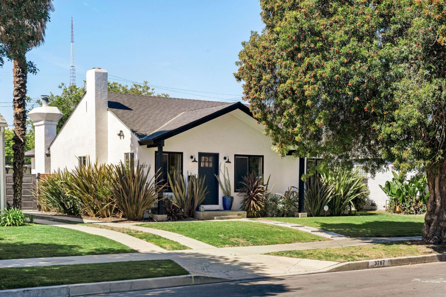 Charming Crenshaw Manor Bungalow with serene backyard and space to ...